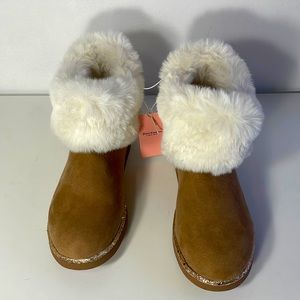 Ladies Juicy Couture faux fur upper and synthetic suede ankle high boots size 7M